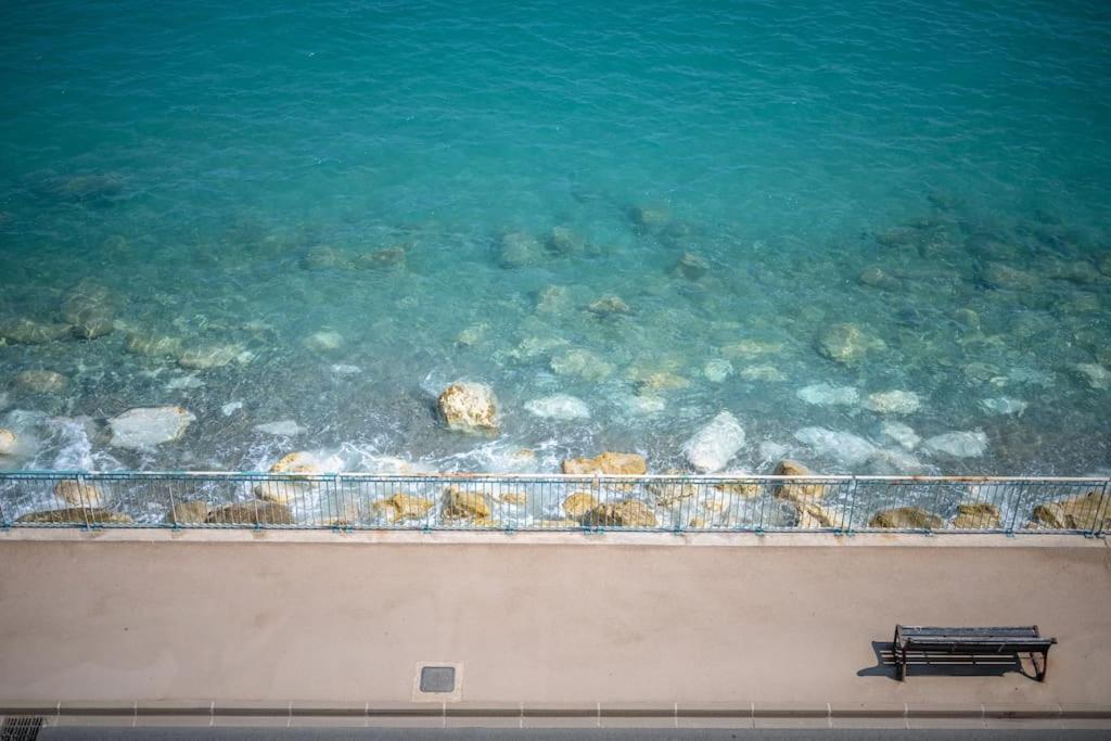 Le Panorama -Vue Exceptionnelle - Dernier Etage - Front De Mer Menton Exterior photo