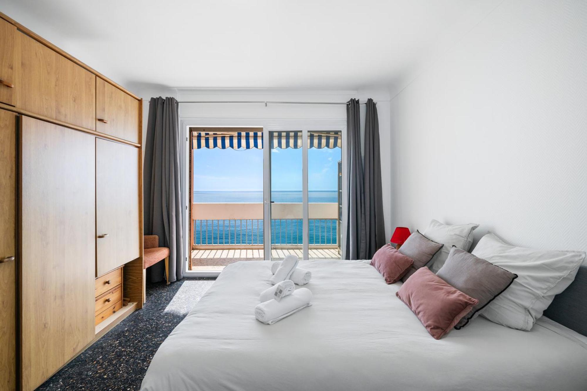 Le Panorama -Vue Exceptionnelle - Dernier Etage - Front De Mer Menton Exterior photo